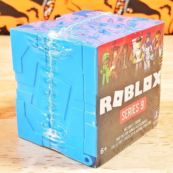 Roblox Series 9 Mystery Blind Box Exclusive Item With Virtual Item Code New - Picture 2 of 8